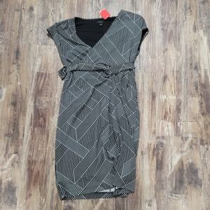 Ann Taylor Black White Striped faux Wrap Dress Size 6